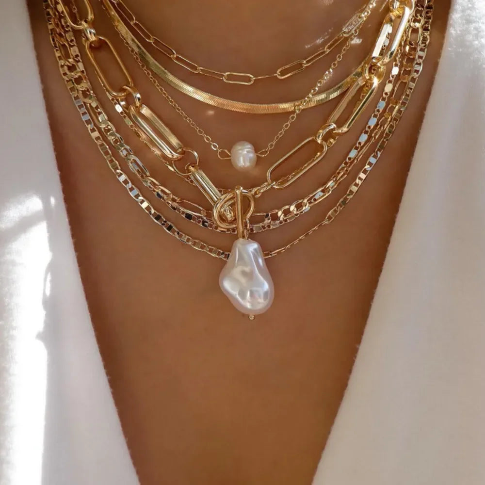 Colar Vintage nova cor de ouro vários estilos multi-camada pingente de cristal.