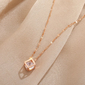 Zircão quadrado cristal pingente e colar, no aço inoxidável, corrente de clavícula, moda coreana.
